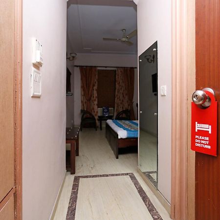 Hotel O Mid Town 德里 外观 照片