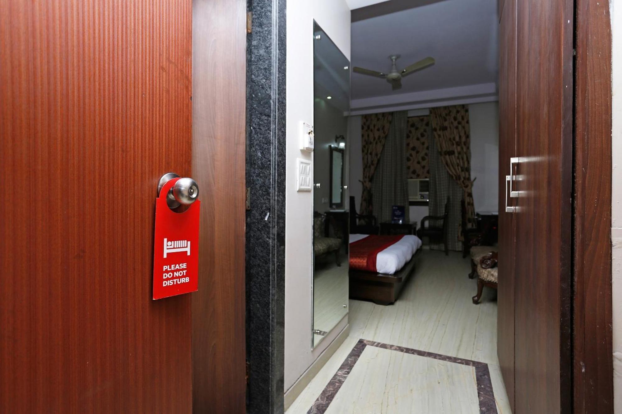 Hotel O Mid Town 德里 外观 照片