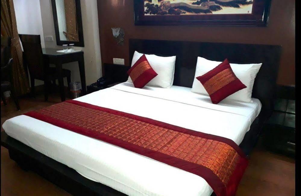 Hotel O Mid Town 德里 外观 照片